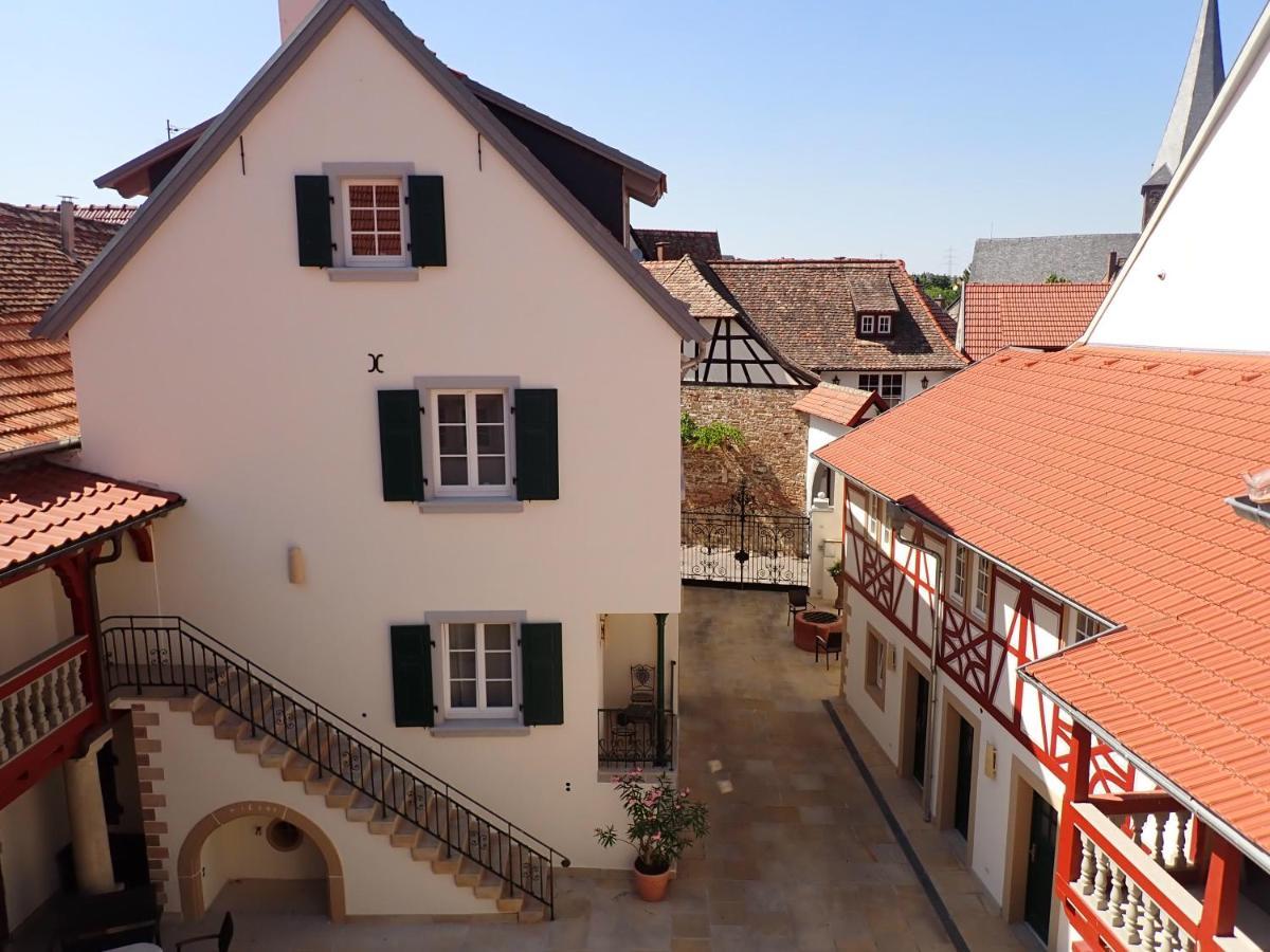 Karlbacher Domizil Ferienwohnungen Grosskarlbach Dış mekan fotoğraf